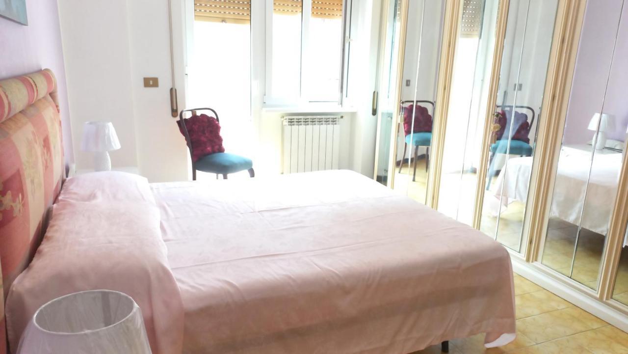 Appartamento Incantevole Al Centro Di Torvaianica Buitenkant foto