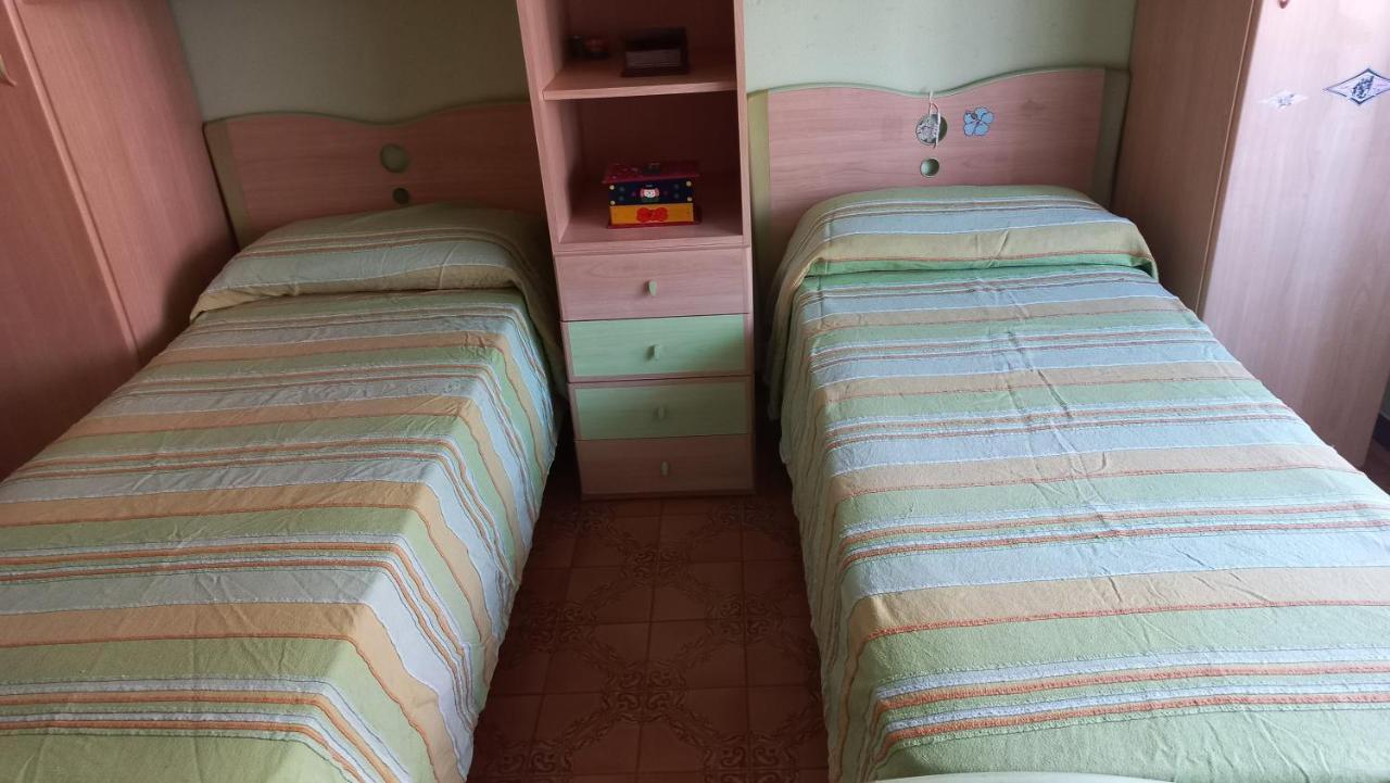 Appartamento Incantevole Al Centro Di Torvaianica Buitenkant foto