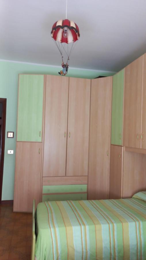 Appartamento Incantevole Al Centro Di Torvaianica Buitenkant foto