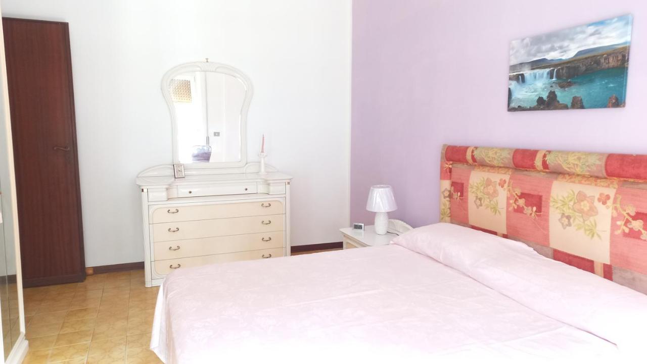 Appartamento Incantevole Al Centro Di Torvaianica Buitenkant foto