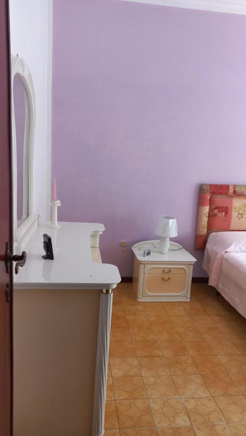 Appartamento Incantevole Al Centro Di Torvaianica Buitenkant foto
