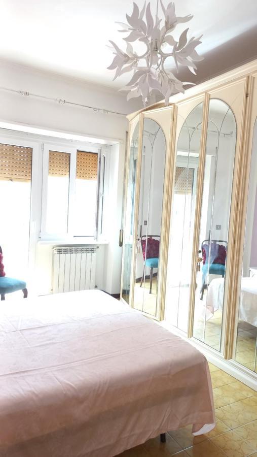 Appartamento Incantevole Al Centro Di Torvaianica Buitenkant foto