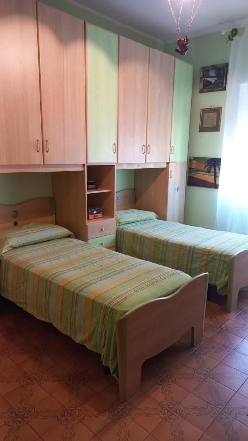 Appartamento Incantevole Al Centro Di Torvaianica Buitenkant foto