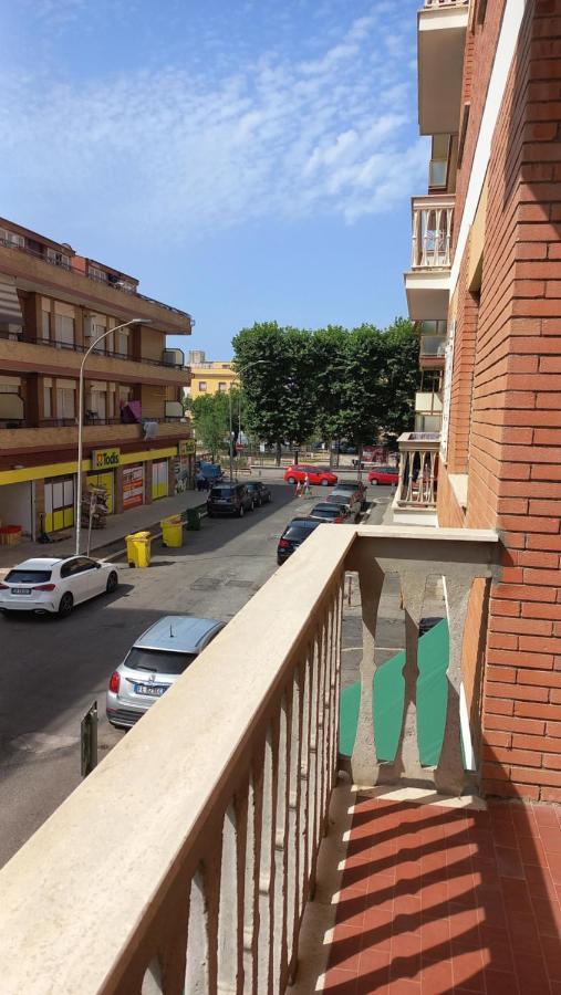 Appartamento Incantevole Al Centro Di Torvaianica Buitenkant foto