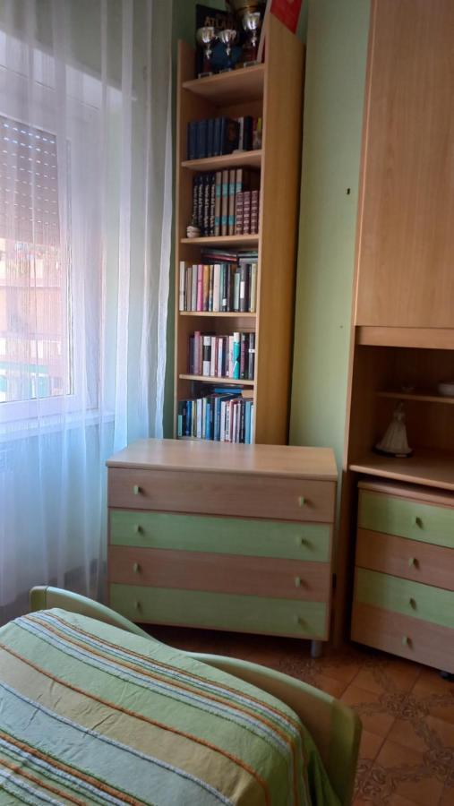 Appartamento Incantevole Al Centro Di Torvaianica Buitenkant foto