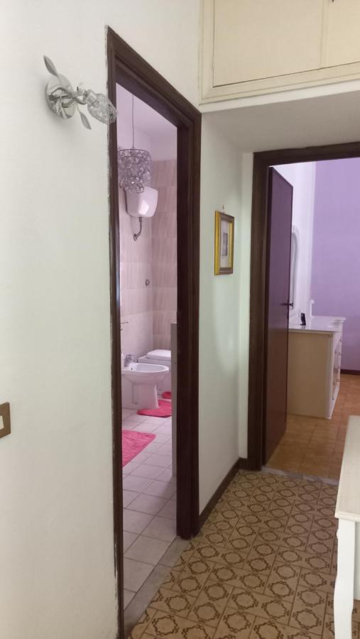 Appartamento Incantevole Al Centro Di Torvaianica Buitenkant foto